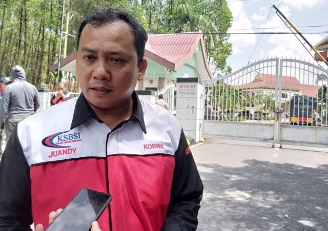 Korwil KSBSI Riau, Juandy Hutauruk kritisi BSU dari pemerintah (foto/int)